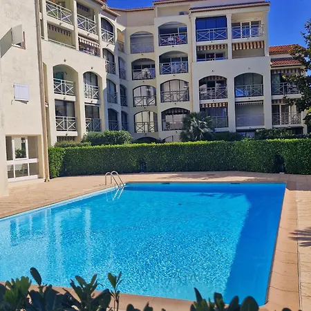 Appartement Avec Parking, Animaux Admis - 4 Pers. *